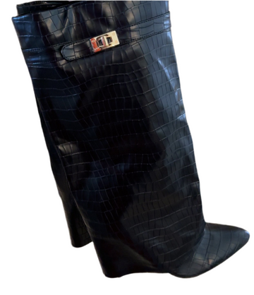 Textured Skin Boots!